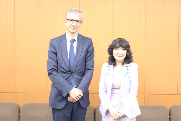 Minister KATAYAMA_BIS